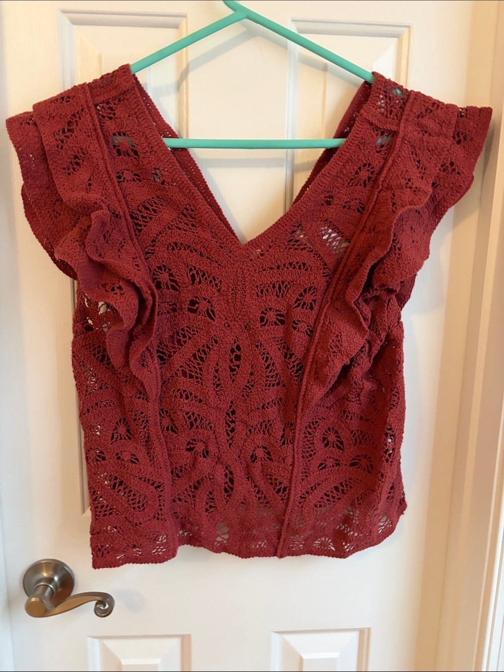 White House Black Market Rust Crochet V-Neck Ruffle Sleeve Camisole